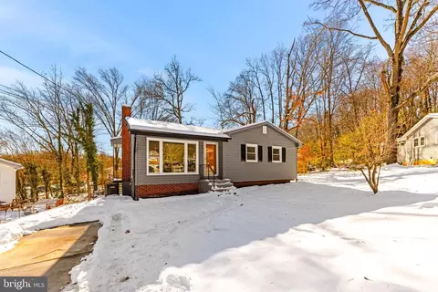 3 Orange Ct, Greenbelt, MD 20770