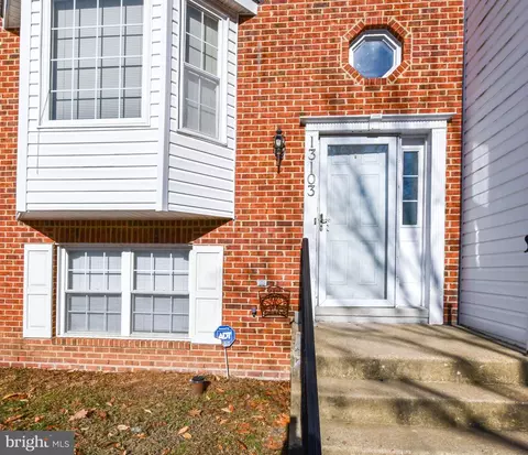 13103 Grandview Ct, Marlboro, MD 20772