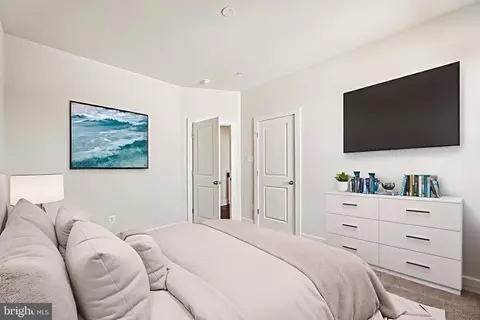 Bedroom - 12408 Lusbys Ln, Brandywine, MD 20613 photo 4 of 9