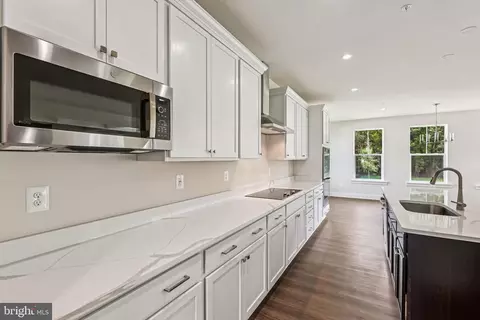 Kitchen - 12408 Lusbys Ln, Brandywine, MD 20613 photo 3 of 3