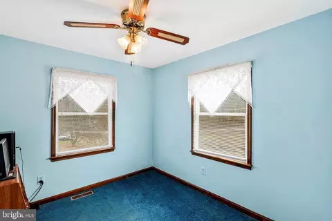 Bedroom - 13605 Martin Rd, Brandywine, MD 20613 photo 5 of 11