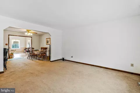 Living - 13605 Martin Rd, Brandywine, MD 20613 photo 1 of 8