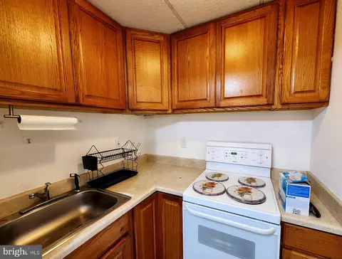 Kitchen - 13605 Martin Rd, Brandywine, MD 20613 photo 5 of 8