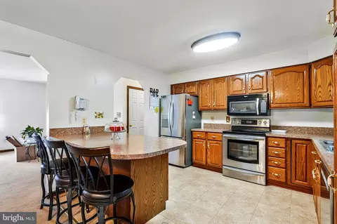Kitchen - 13605 Martin Rd, Brandywine, MD 20613 photo 2 of 8