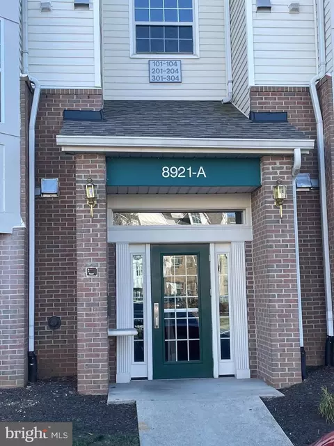 8921 Town Center Cir #A-102, Marlboro, MD 20774