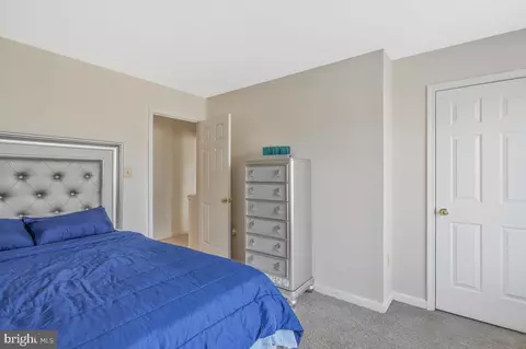 Bedroom - 6305 Stonefence Ct, Clinton, MD 20735 photo 3 of 9