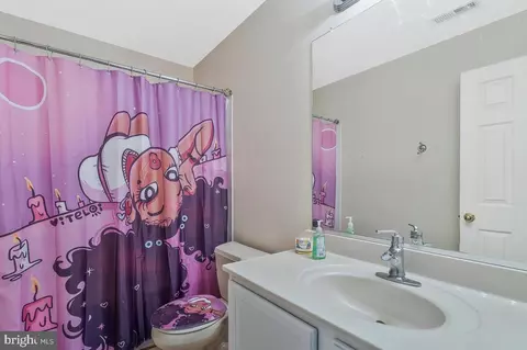 Bath - 6305 Stonefence Ct, Clinton, MD 20735 photo 3 of 4