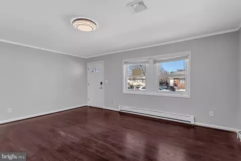 1010 5th St, Laurel, MD 20707 photo 4