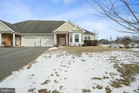 313 Fidgeway Ln, Marlboro, MD 20774