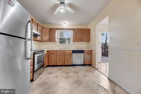 2014 Ritchie Rd, District Heights, MD 20747 photo 4