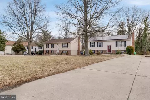 2014 Ritchie Rd, District Heights, MD 20747 photo 2
