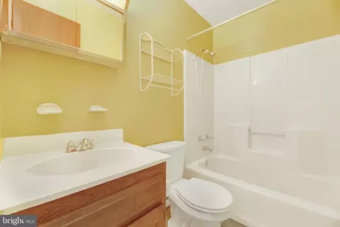 2014 Ritchie Rd, District Heights, MD 20747 photo 13