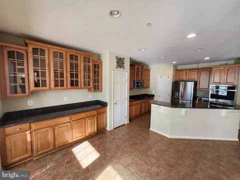Kitchen - 13231 Hampton Farm Ln, Brandywine, MD 20613 photo 6 of 6