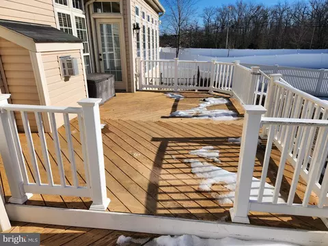 Exterior - 13231 Hampton Farm Ln, Brandywine, MD 20613 photo 6 of 8