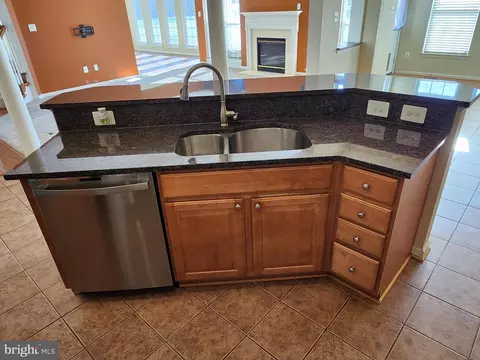 Kitchen - 13231 Hampton Farm Ln, Brandywine, MD 20613 photo 2 of 6