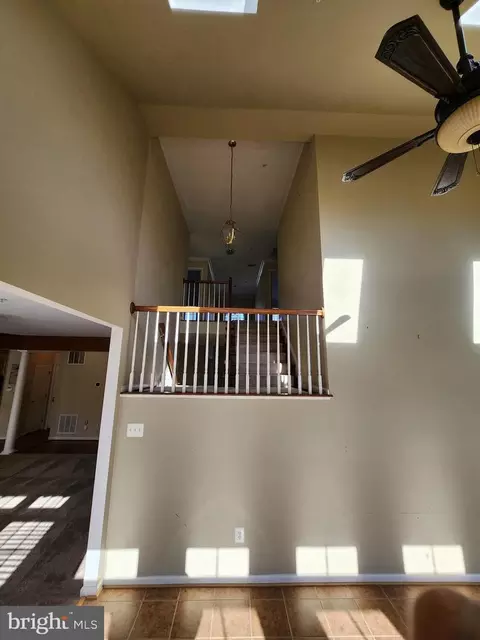 Entry Way - 13231 Hampton Farm Ln, Brandywine, MD 20613 photo 5 of 17