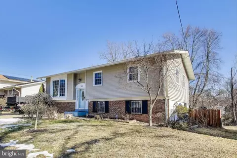 Exterior - 7013 Kepner Ct, Lanham, MD 20706 photo 2 of 7