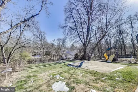 Exterior - 7013 Kepner Ct, Lanham, MD 20706 photo 6 of 7