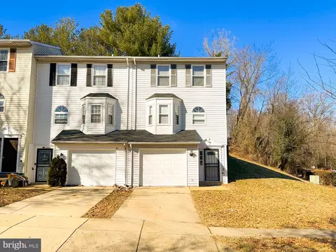 5946 Saint Moritz Dr, Temple Hills, MD 20748