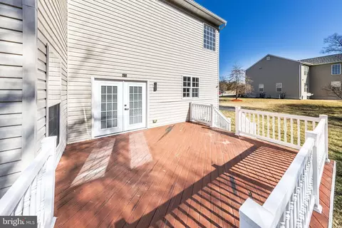 Exterior - 2708 Pumpkin St, Clinton, MD 20735 photo 6 of 10