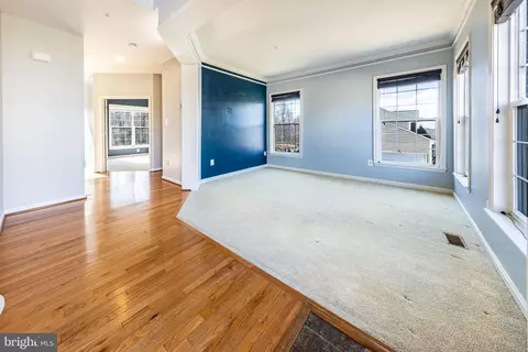 Living - 2708 Pumpkin St, Clinton, MD 20735 photo 1 of 6