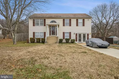 5914 Robin Ln, Suitland, MD 20746