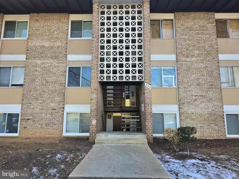 564 Wilson Bridge Dr #6765 D-2, Oxon Hill, MD 20745