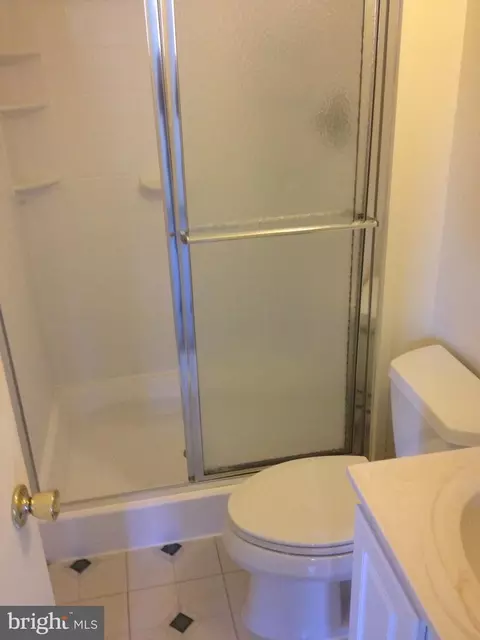 Bath - 7669 E Arbory Ct #236, Laurel, MD 20707 photo 1 of 3