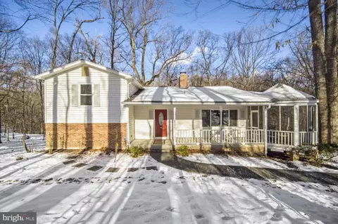 13809 Piscataway Dr, Fort Washington, MD 20744
