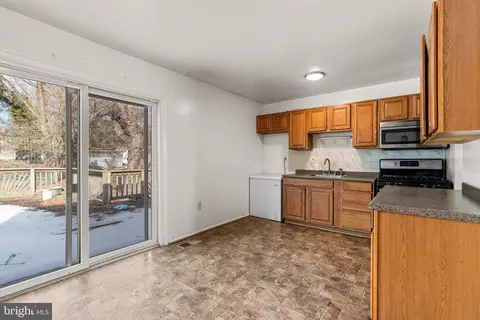 16902 Dery Ct, Marlboro, MD 20772 photo 7