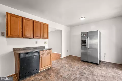 16902 Dery Ct, Marlboro, MD 20772 photo 11