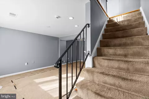 16902 Dery Ct, Marlboro, MD 20772 photo 2