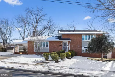 9701 Tuckerman St, Lanham, MD 20706