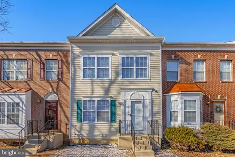9846 Royal Commerce Pl, Marlboro, MD 20774