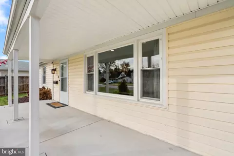 Exterior - 12112 Forge Ln, Bowie, MD 20715 photo 3 of 4