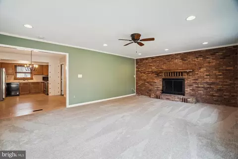 Living - 12618 Knowledge Ln, Bowie, MD 20715 photo 11 of 11