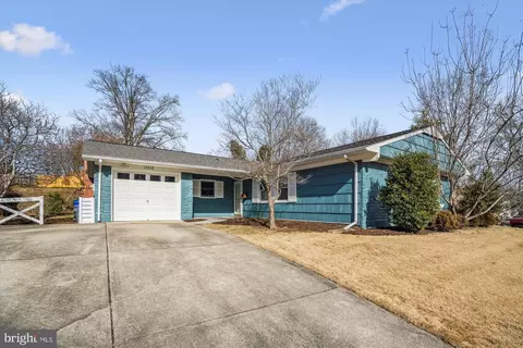 Exterior - 12618 Knowledge Ln, Bowie, MD 20715 photo 2 of 23