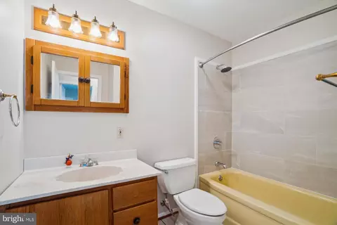Bath - 12618 Knowledge Ln, Bowie, MD 20715 photo 1 of 1