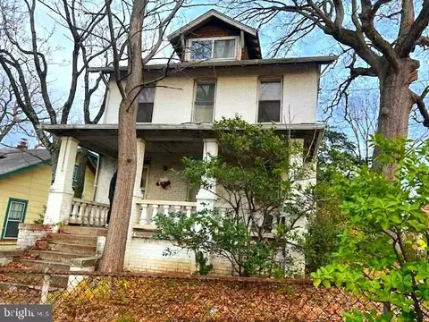 4101 31st St, Mount Rainier, MD 20712