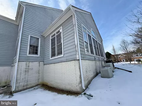Exterior - 2103 Parkside Dr, Bowie, MD 20721 photo 5 of 5