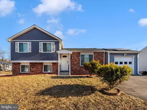7609 Willow Hill Dr, Landover, MD 20785