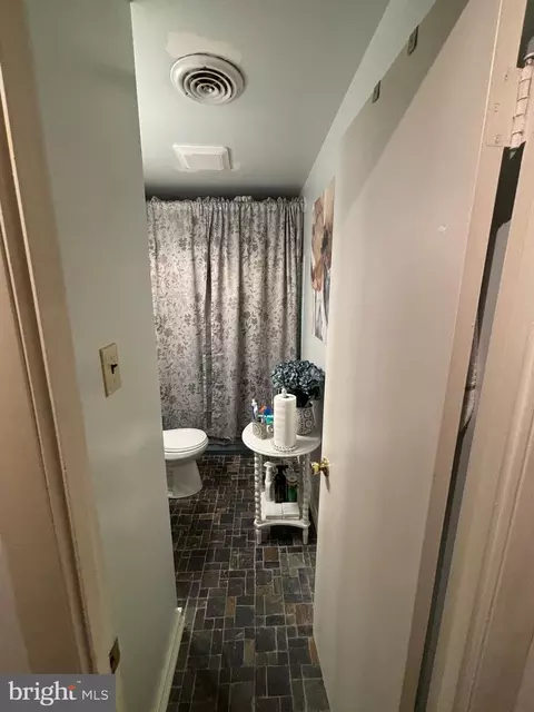 Entry Way - 1306 Alberta Dr, District Heights, MD 20747 photo 2 of 3
