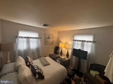 Bedroom - 1306 Alberta Dr, District Heights, MD 20747 photo 3 of 3