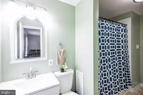 9404 Wyatt Dr, Lanham, MD 20706 photo 8