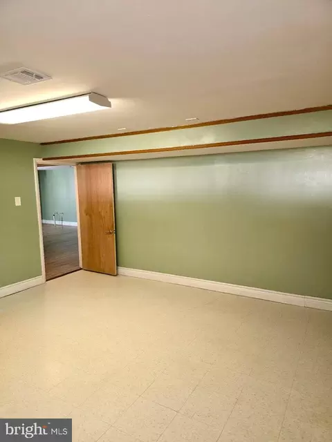 9404 Wyatt Dr, Lanham, MD 20706 photo 20