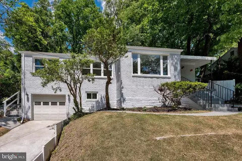 1914 Ruatan St, Hyattsville, MD 20783