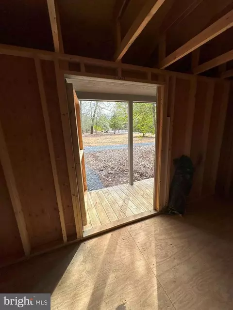 Exterior - 1011 Bryan Point Rd, Accokeek, MD 20607 photo 10 of 12