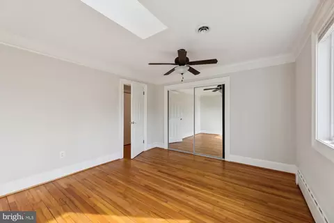 Bedroom - 1011 Bryan Point Rd, Accokeek, MD 20607 photo 3 of 6