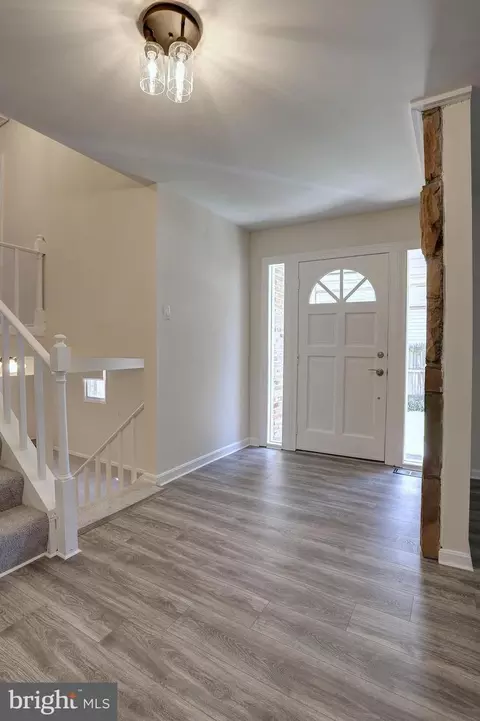 Entry Way - 15311 Bauer Ln, Laurel, MD 20707 photo 2 of 4