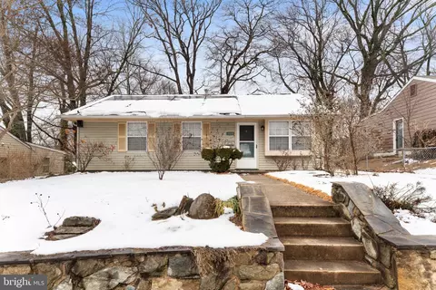 1120 Westfield Dr, Oxon Hill, MD 20745